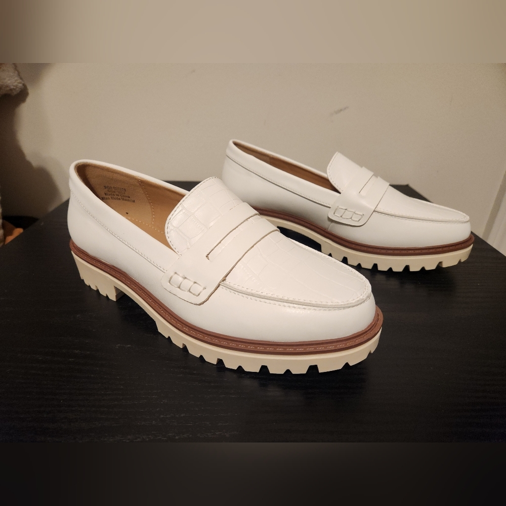 Journee Collection White Loafers. Size 7